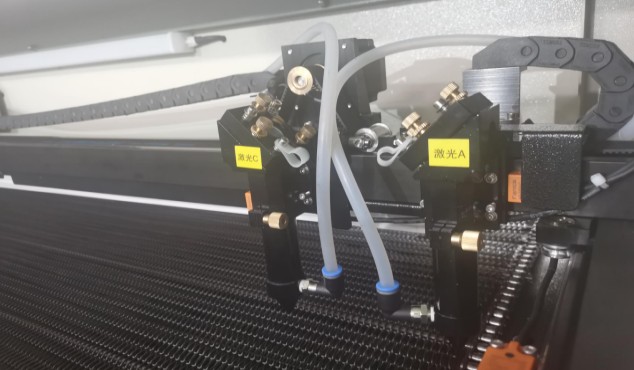 单轨双激光切割系统 单轨双激光切割系统